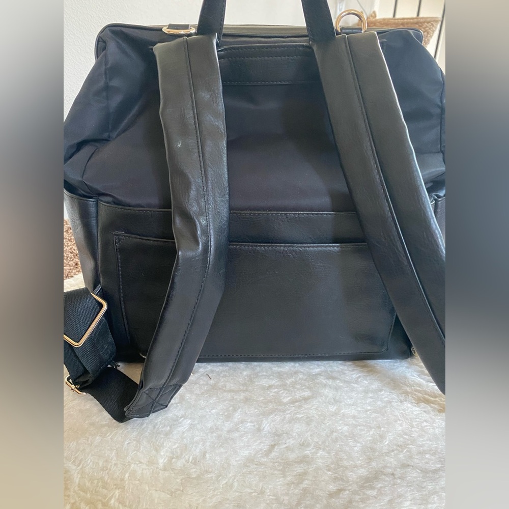 BEIS Revolve Backpack Diaper Bag Lightweight Black - Picture 6 of 7